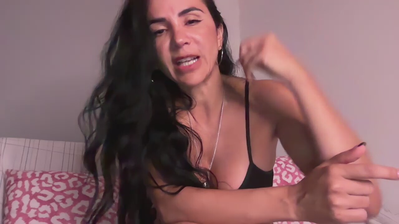 LustyLaylax
