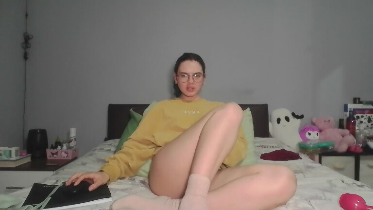 SpicyCutieMoo's Streamate show and profile