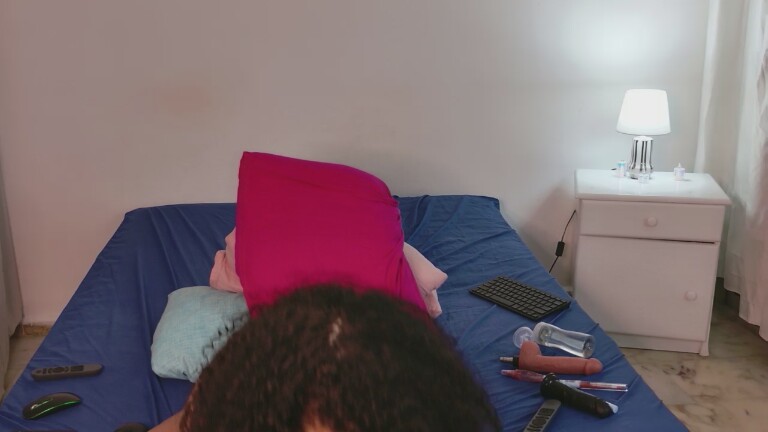 nicolleluv's Streamate show and profile