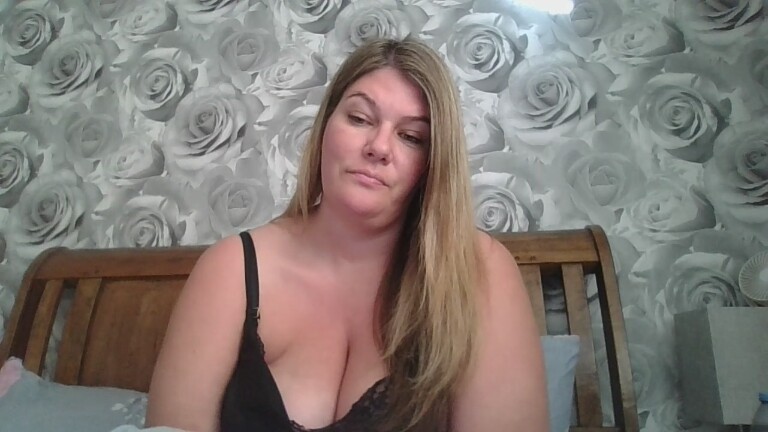 BabyCakesUK's Streamate show and profile