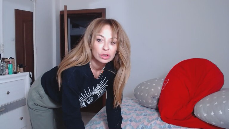 LadyEvolet's Streamate show and profile