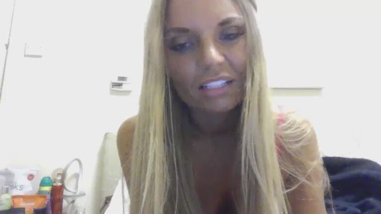 MaliyahXx's Streamate show and profile