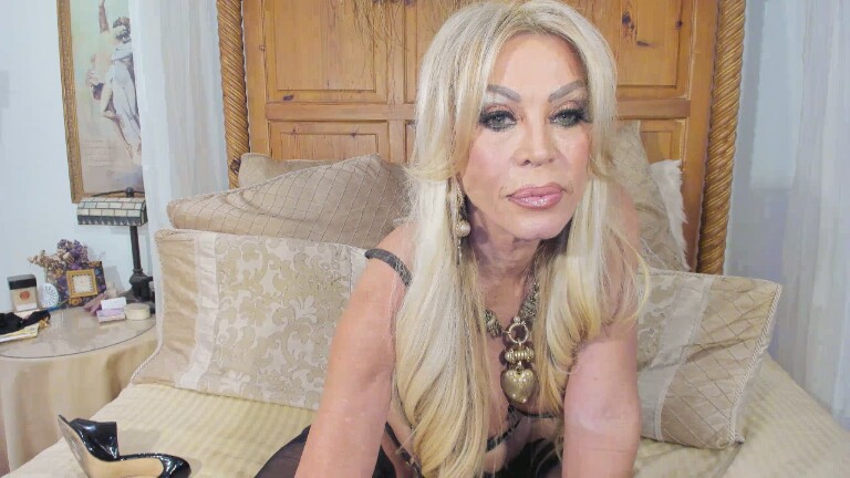 AmberLynnXXX's Streamate show and profile